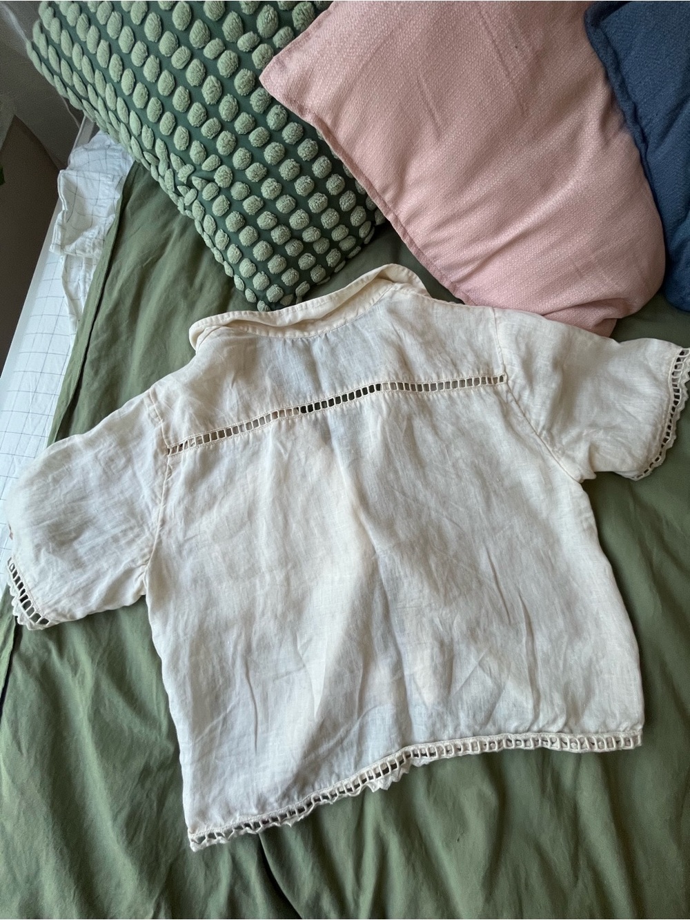Light Cream Linen-Blend Crochet Trim Button-Up Top - Picture 2 of 6